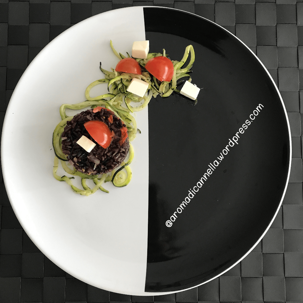 Black rice with feta, cocktail tomatoes and&nbsp;courgettes