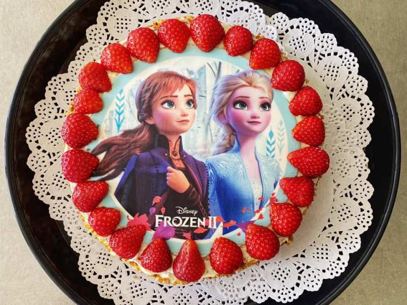 FROZEN BDAY CAKE
