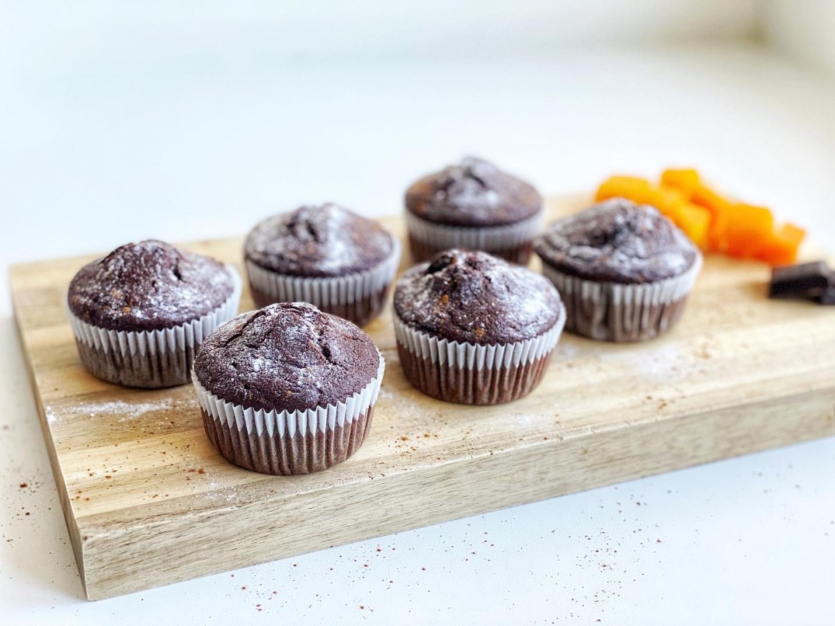 CHOCOLATE-PUMPKIN MUFFINS