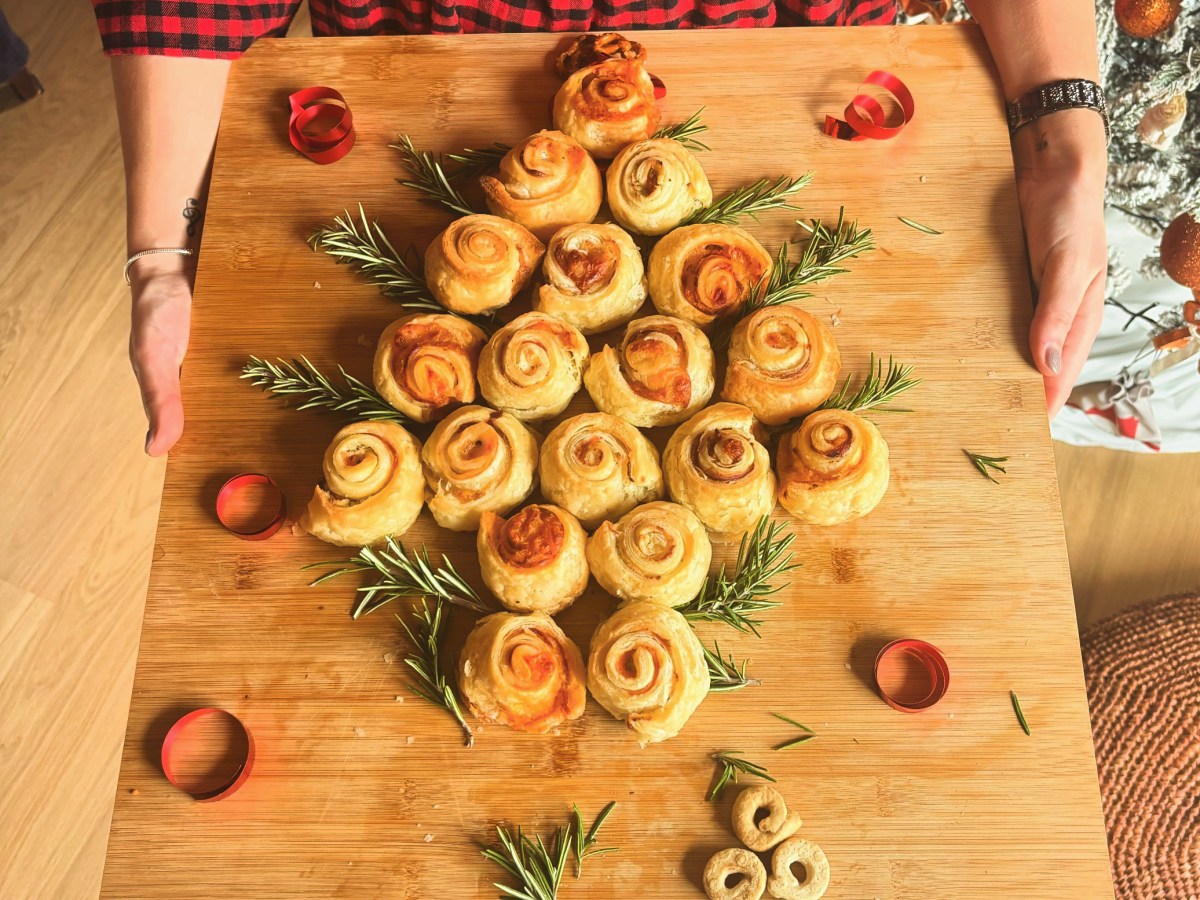 PUFF PASTRY XMAS&nbsp;TREE